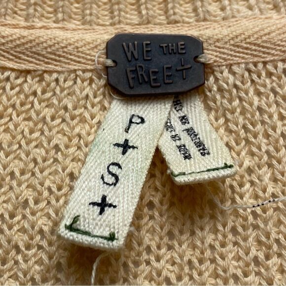 We The Free Peach Color Mixed Knit and Waffle fabric High Low Hem Sweater Size S - Picture 3 of 10